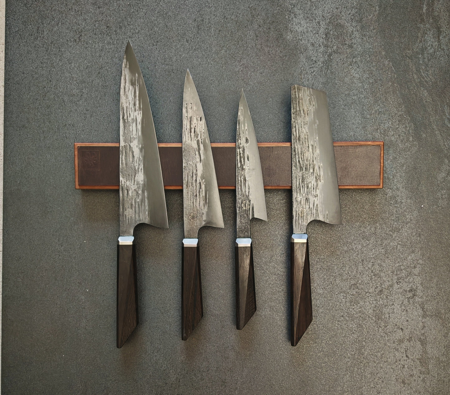 Elementary Line - Petty 180